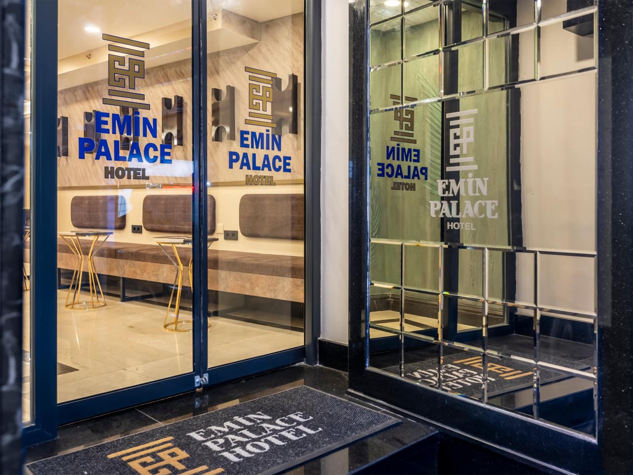 Emin Palace - Image 2