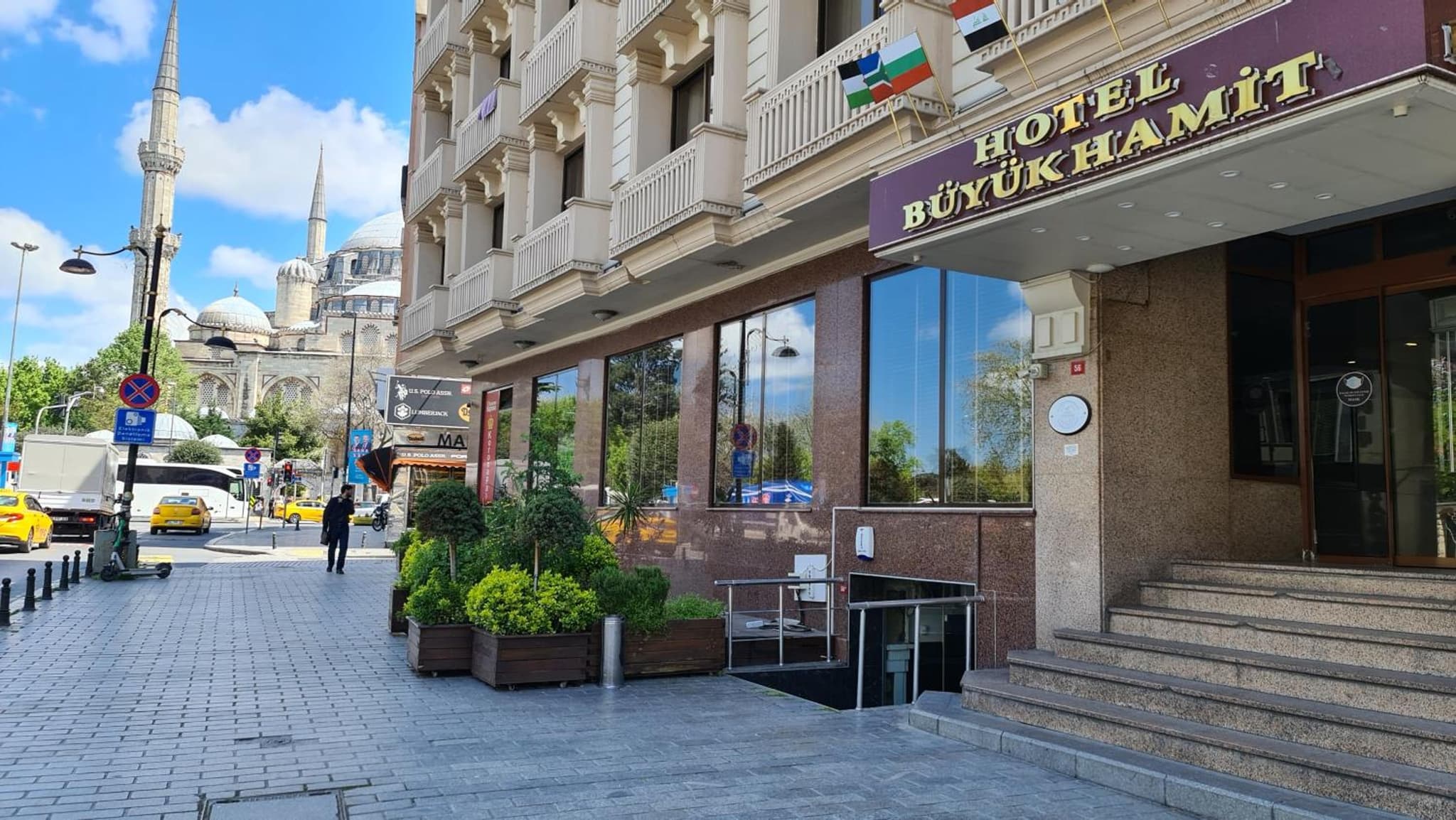 Hotel Buyuk Hamit becomes Buyuk Hamit Otel. - Image 4