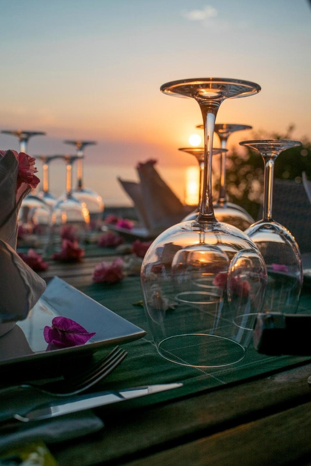 Side Beach Club - Image 1