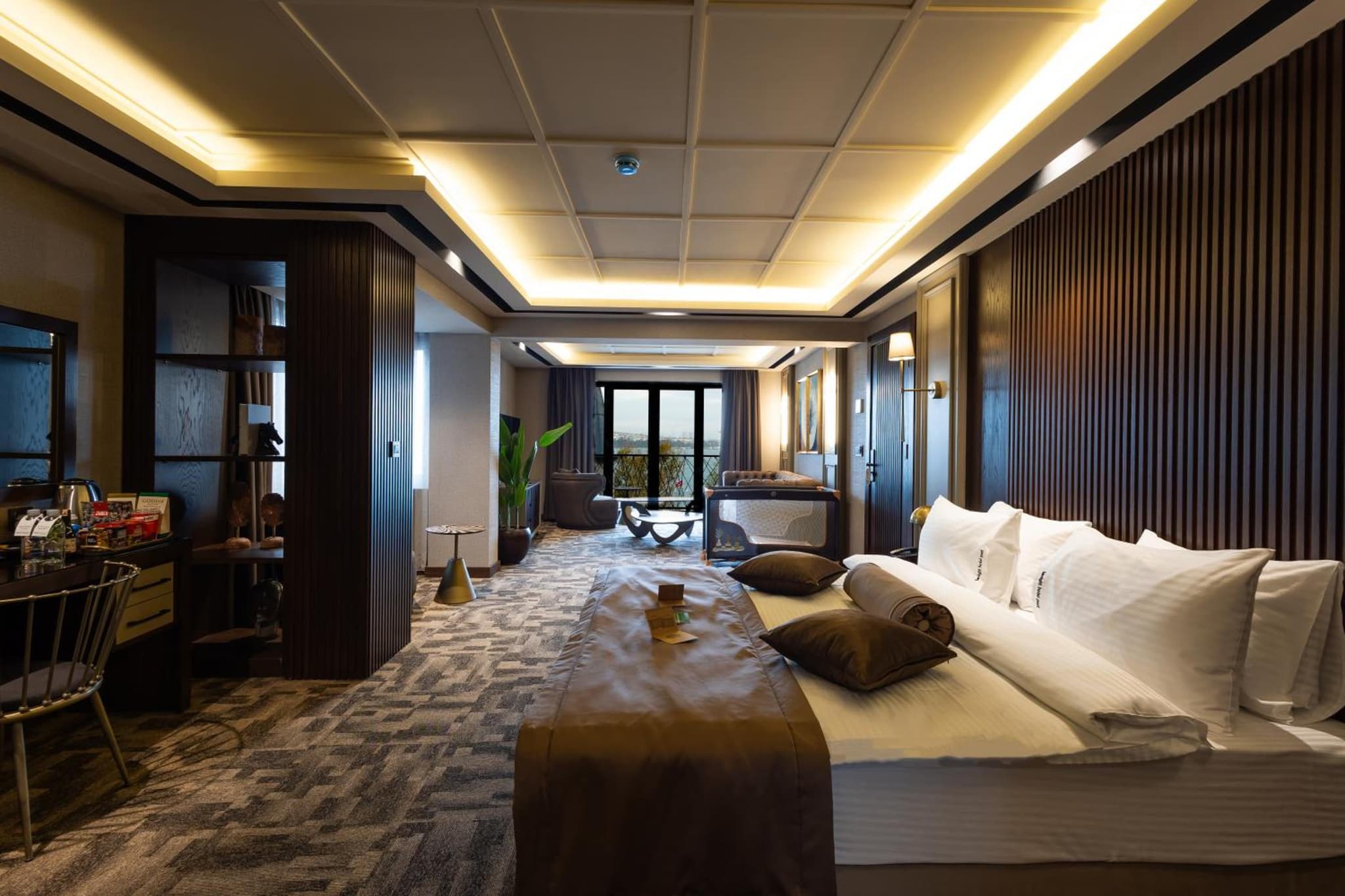 Tonight Port Otel - Image 2