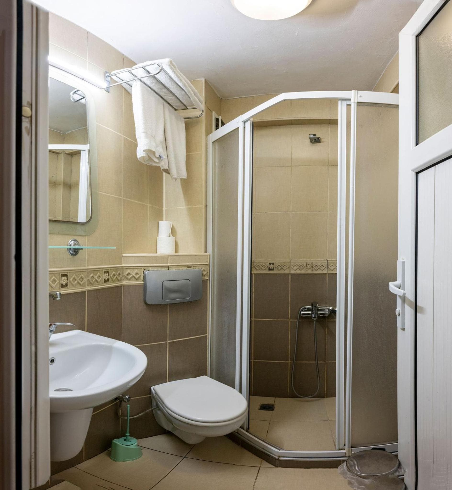 Saray Otel - Image 3