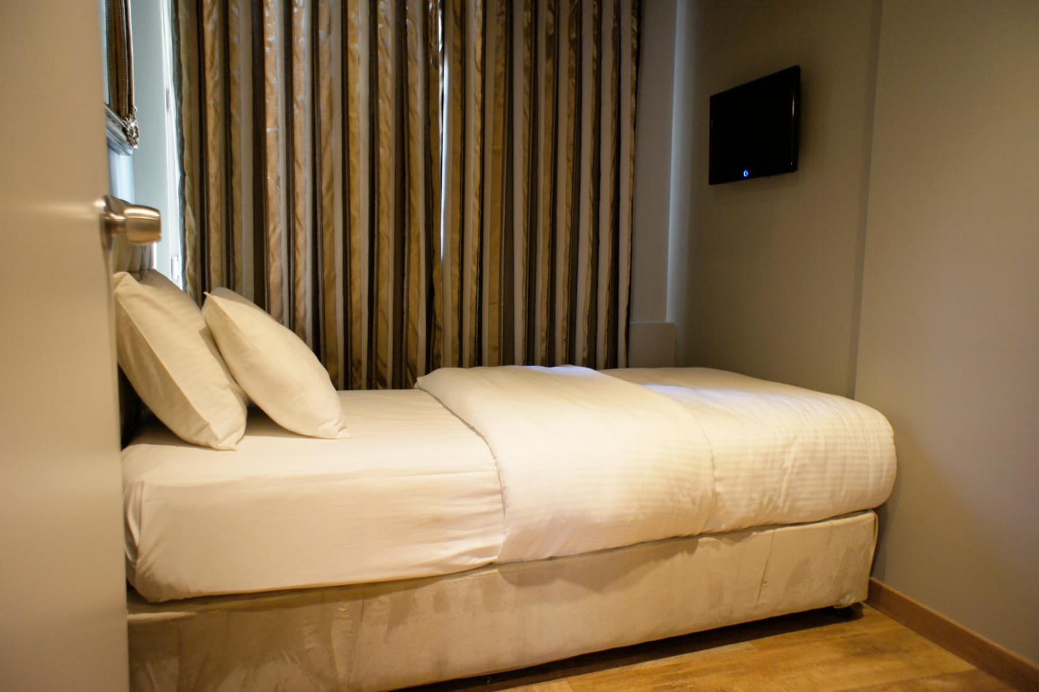 My Dora Otel - Image 1