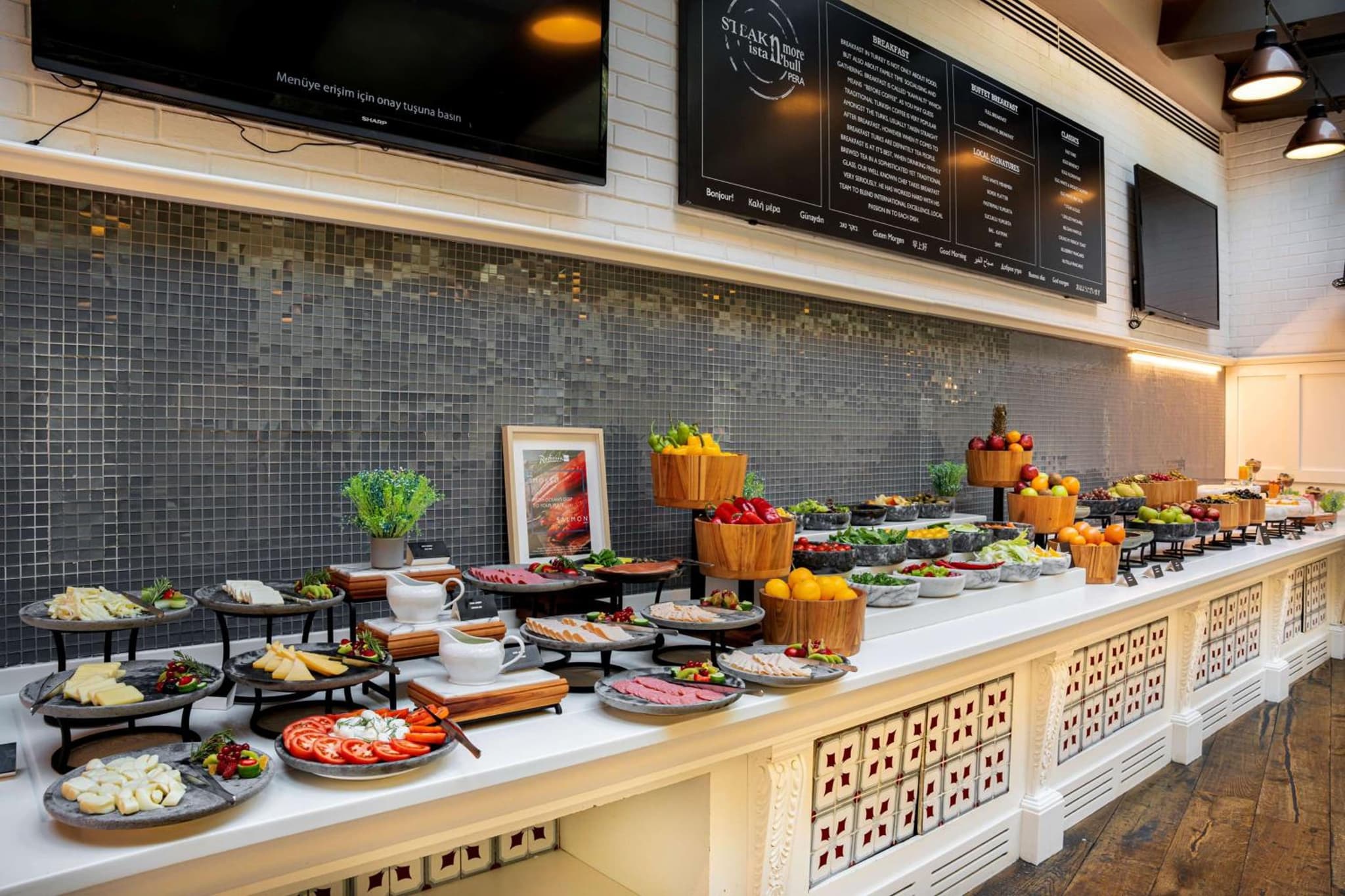 Radisson Blu Hotel Istanbul Pera - Image 2