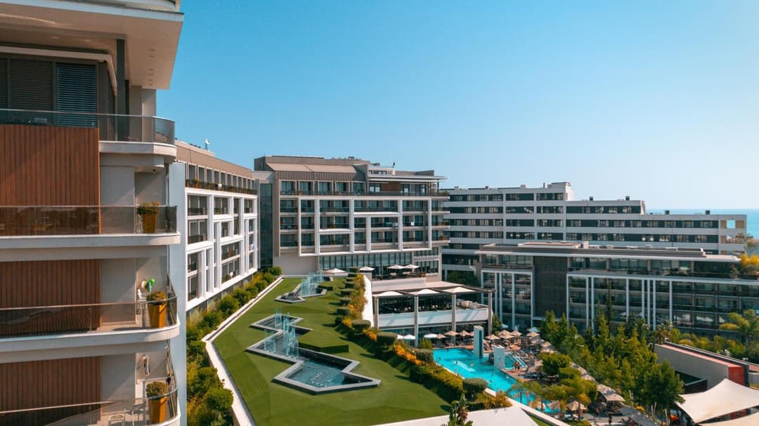 The Sense Deluxe fotoğrafı