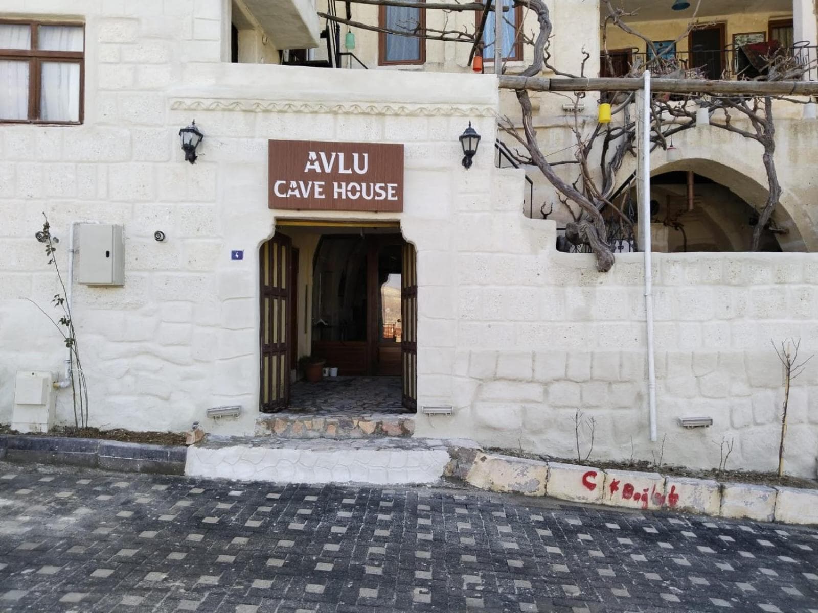 Avlu Cave House - Image 1