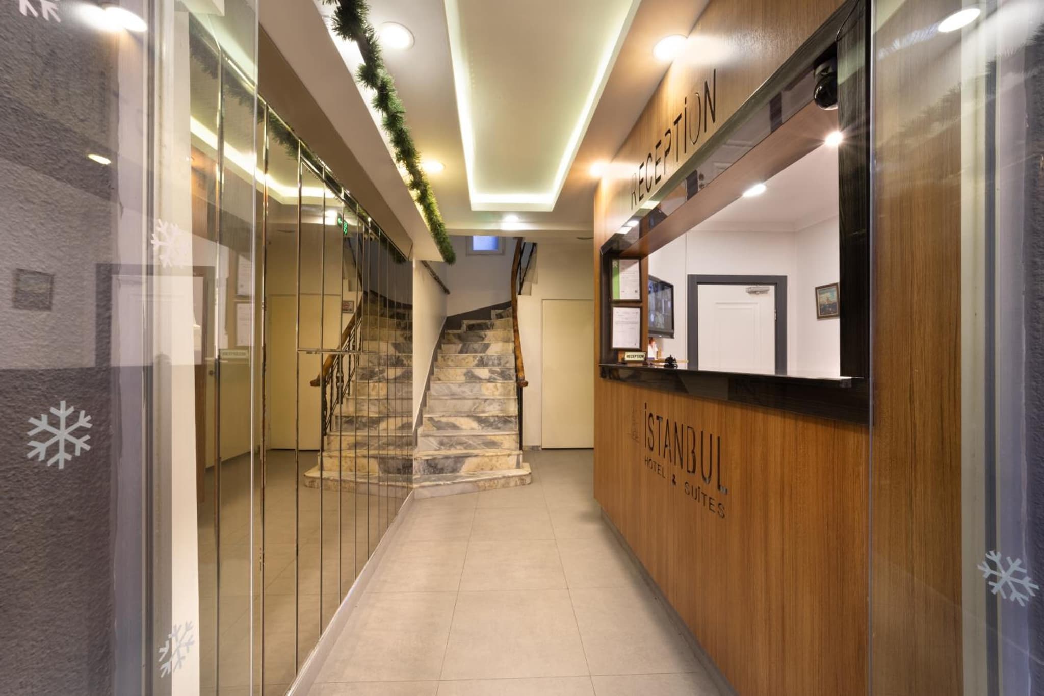 İstanbul Otel & Suites - Image 2