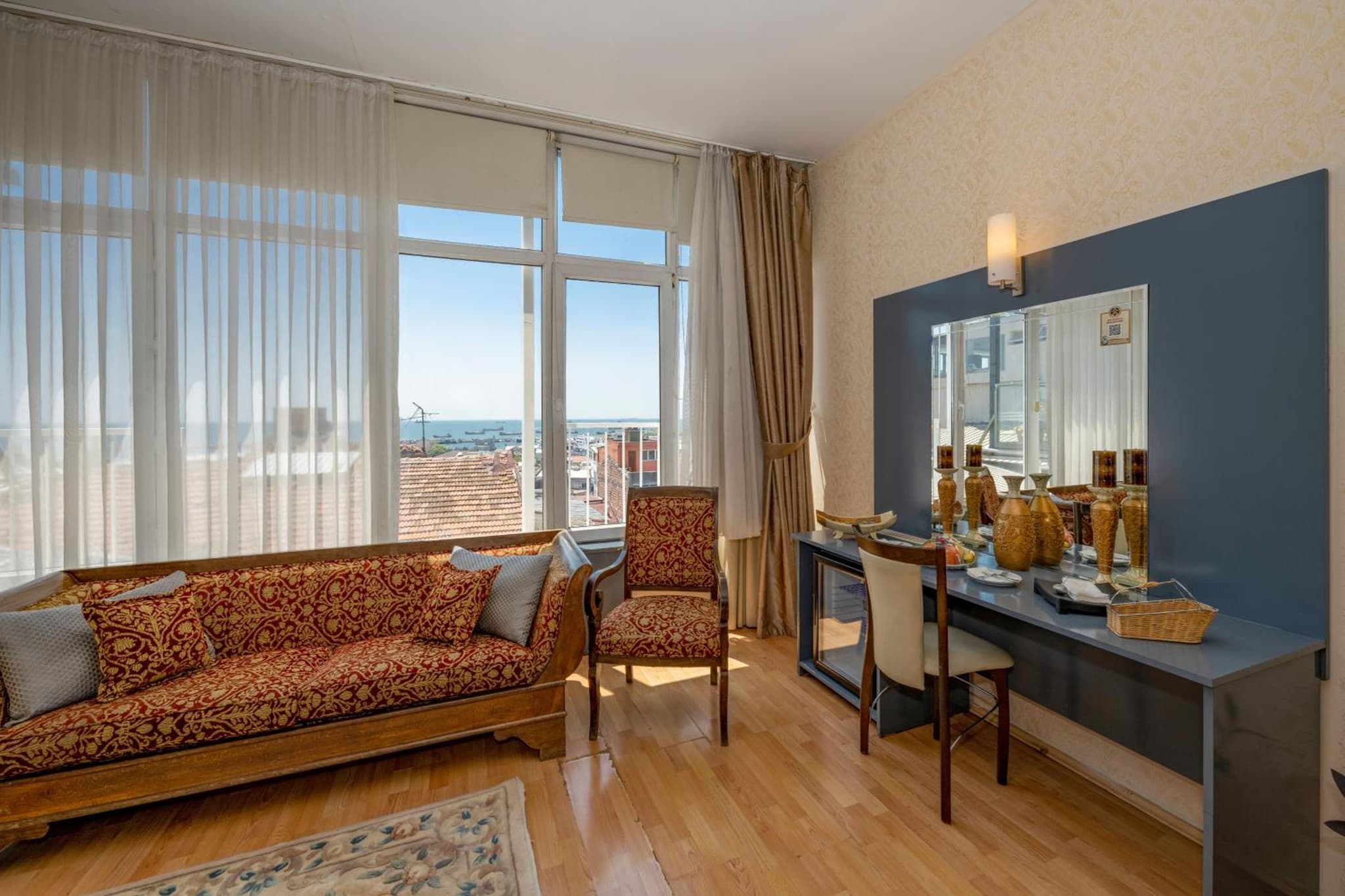 Grand Ons Otel - Image 2