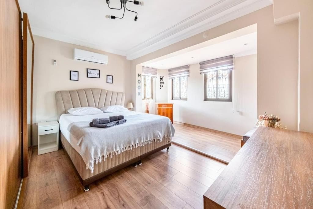 Arya Roof House - Image 3