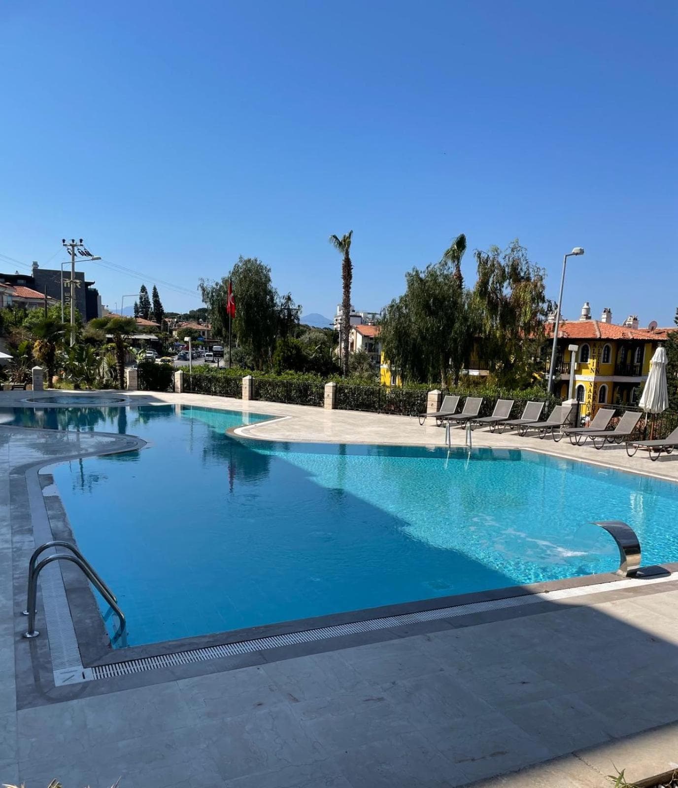 Hotel Carina-Entertainment Hotel - Image 2