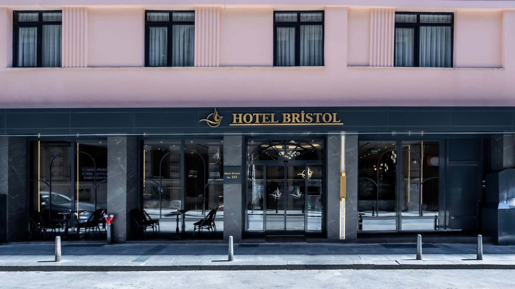 Hotel Bristol - Image 1