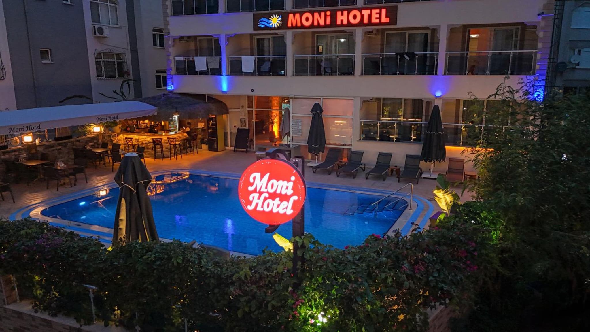 Moni Hotel - Image 1