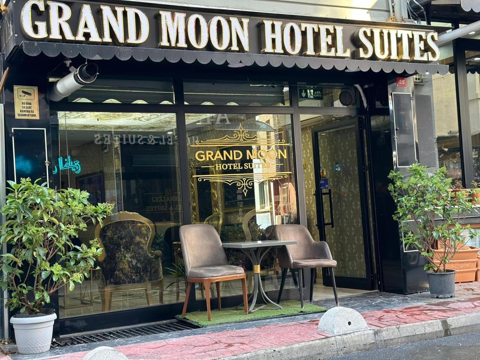 Grand Moon Hotel Suites - Image 1