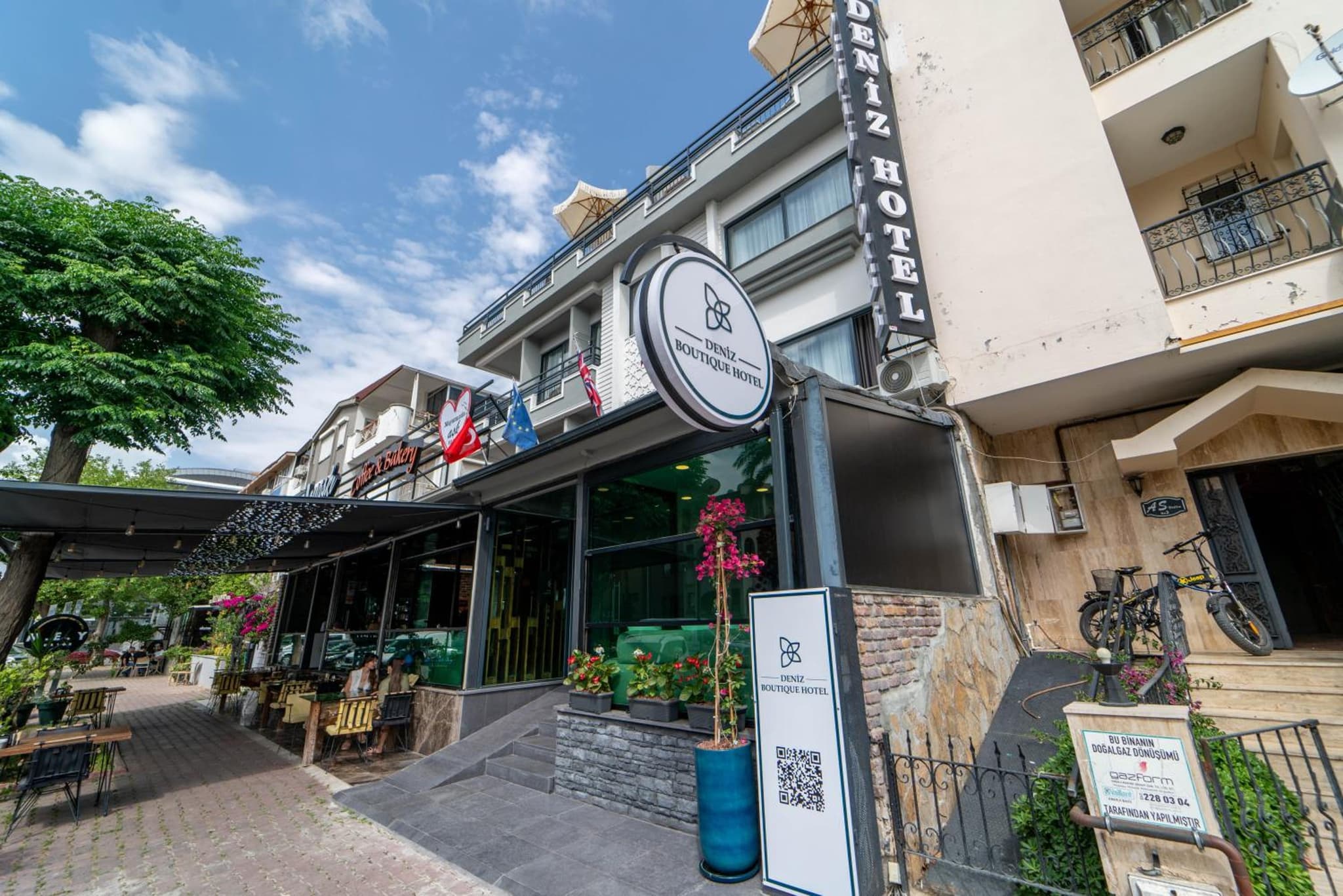 Deniz Boutique Hotel - Image 1