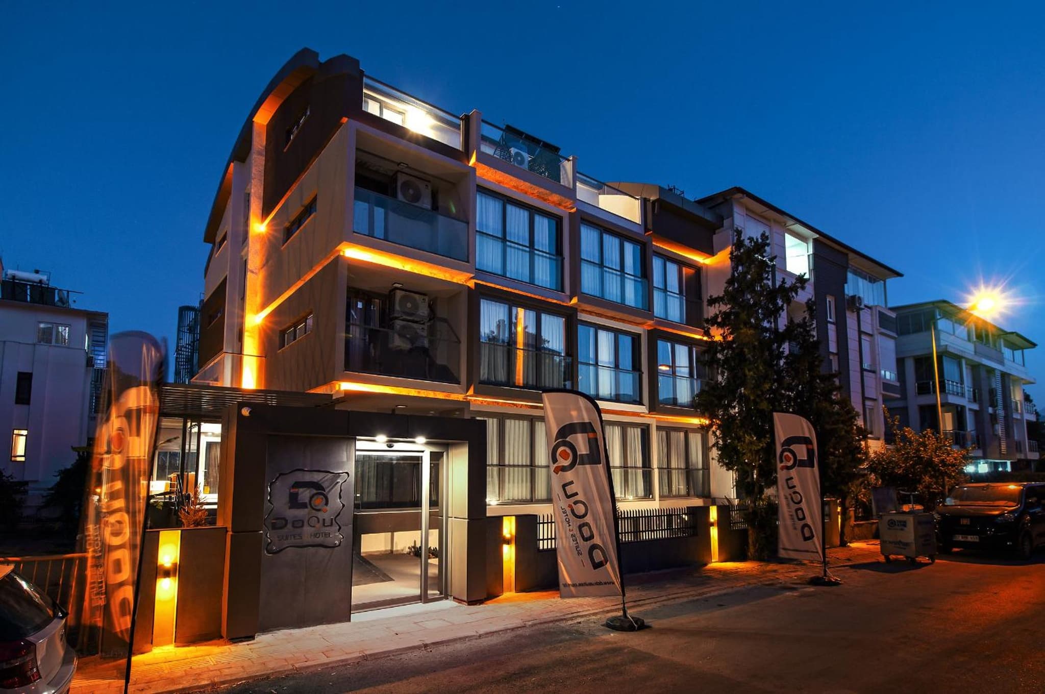 Doqu Suites Hotel - Image 1