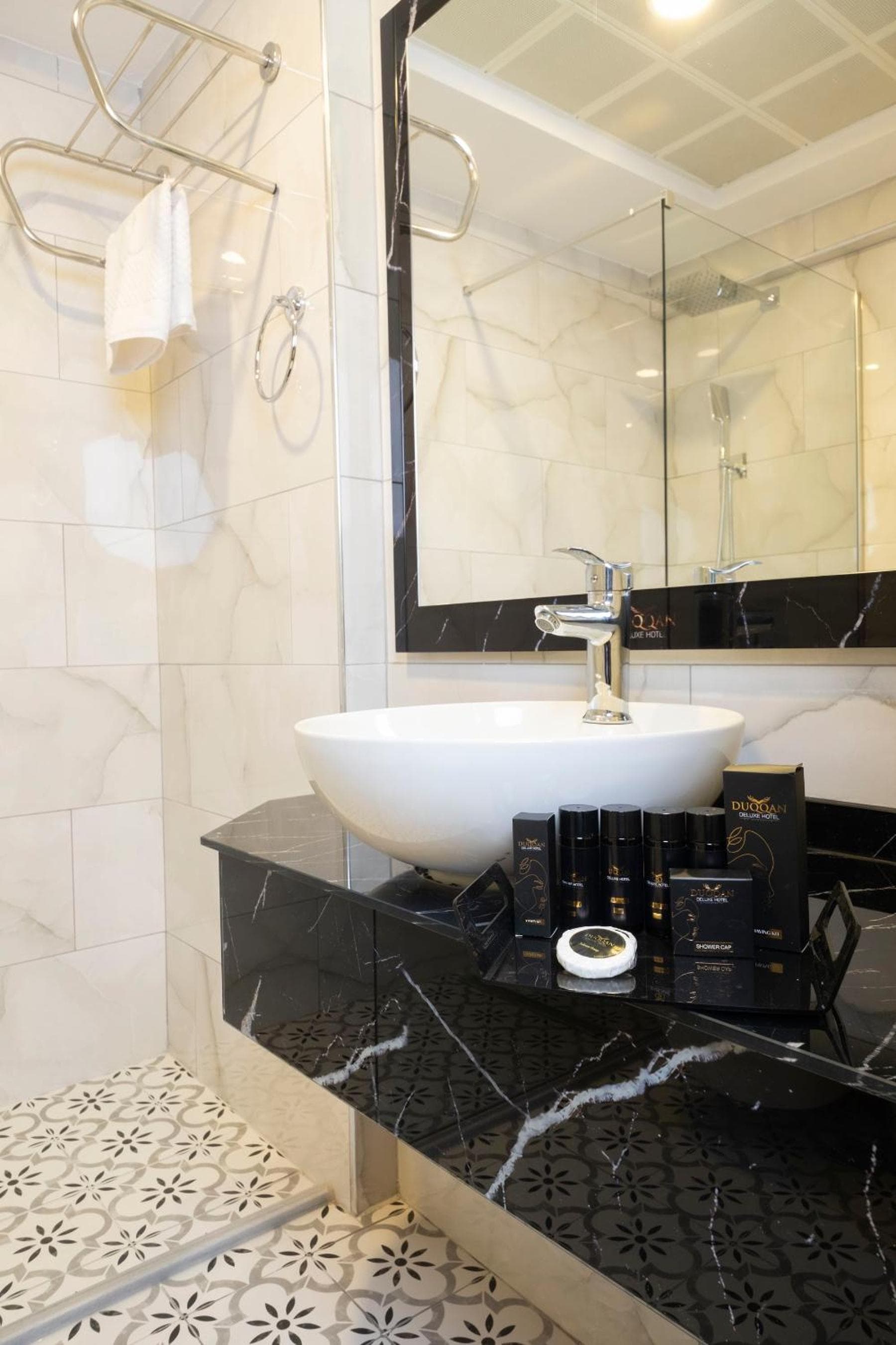 duqqan deluxe hotel - Image 2