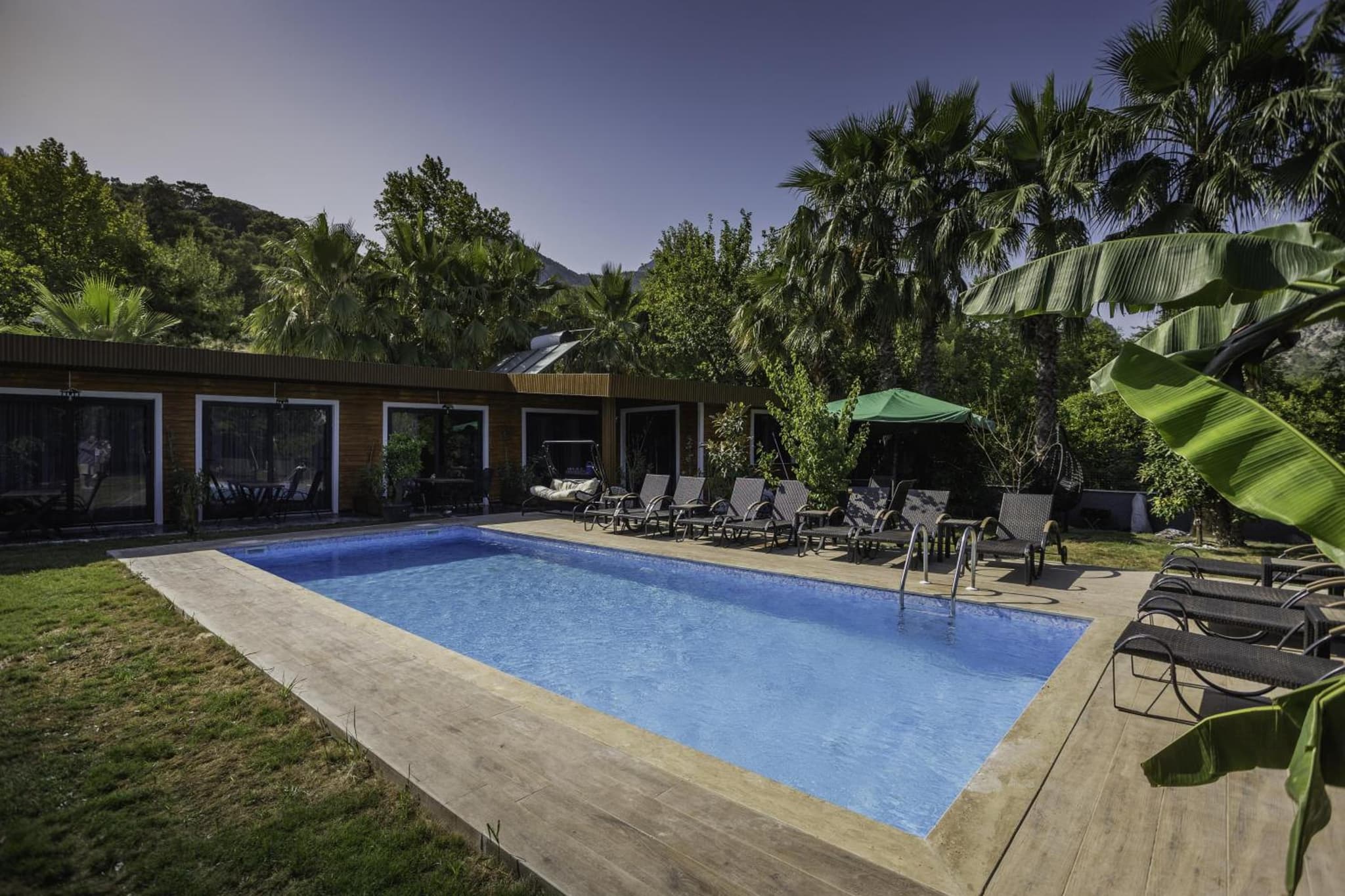 Terra Garden Hotel - Image 3