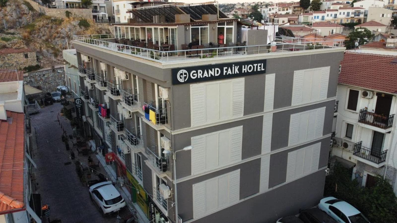Grand Faik Hotel - Image 2