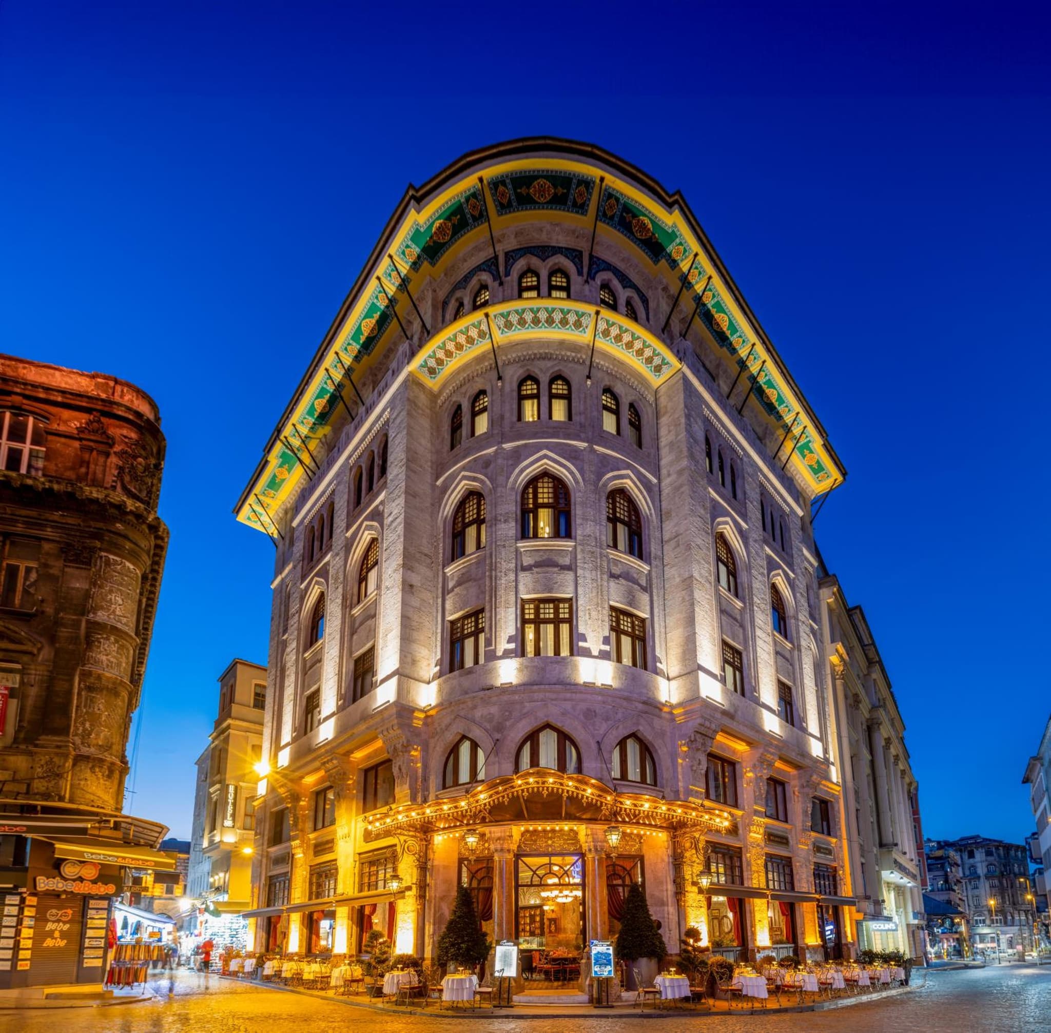 Cronton Design Hotel - Image 1