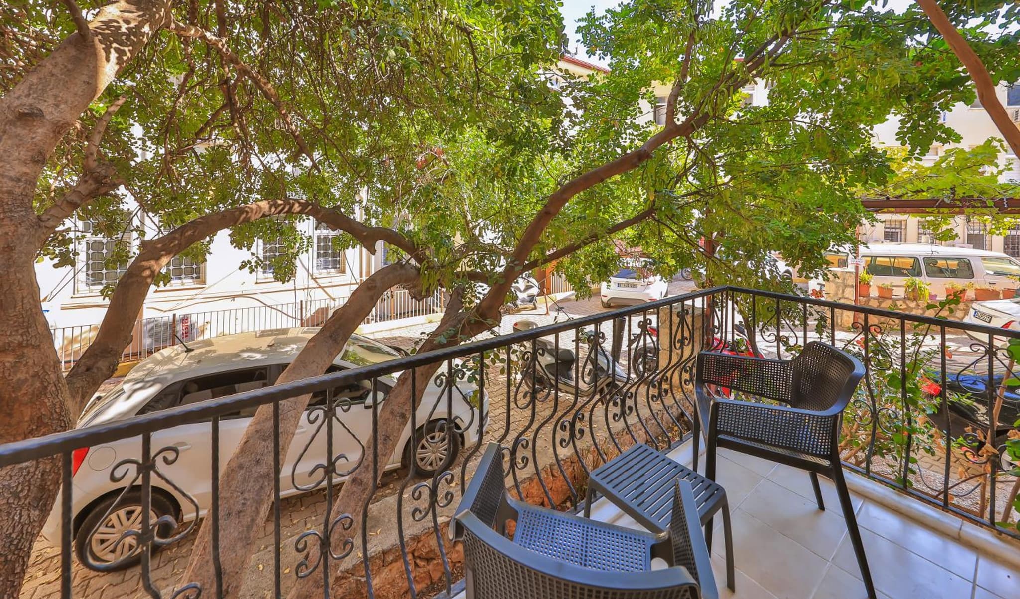 Mina Apart Hotel - Image 3