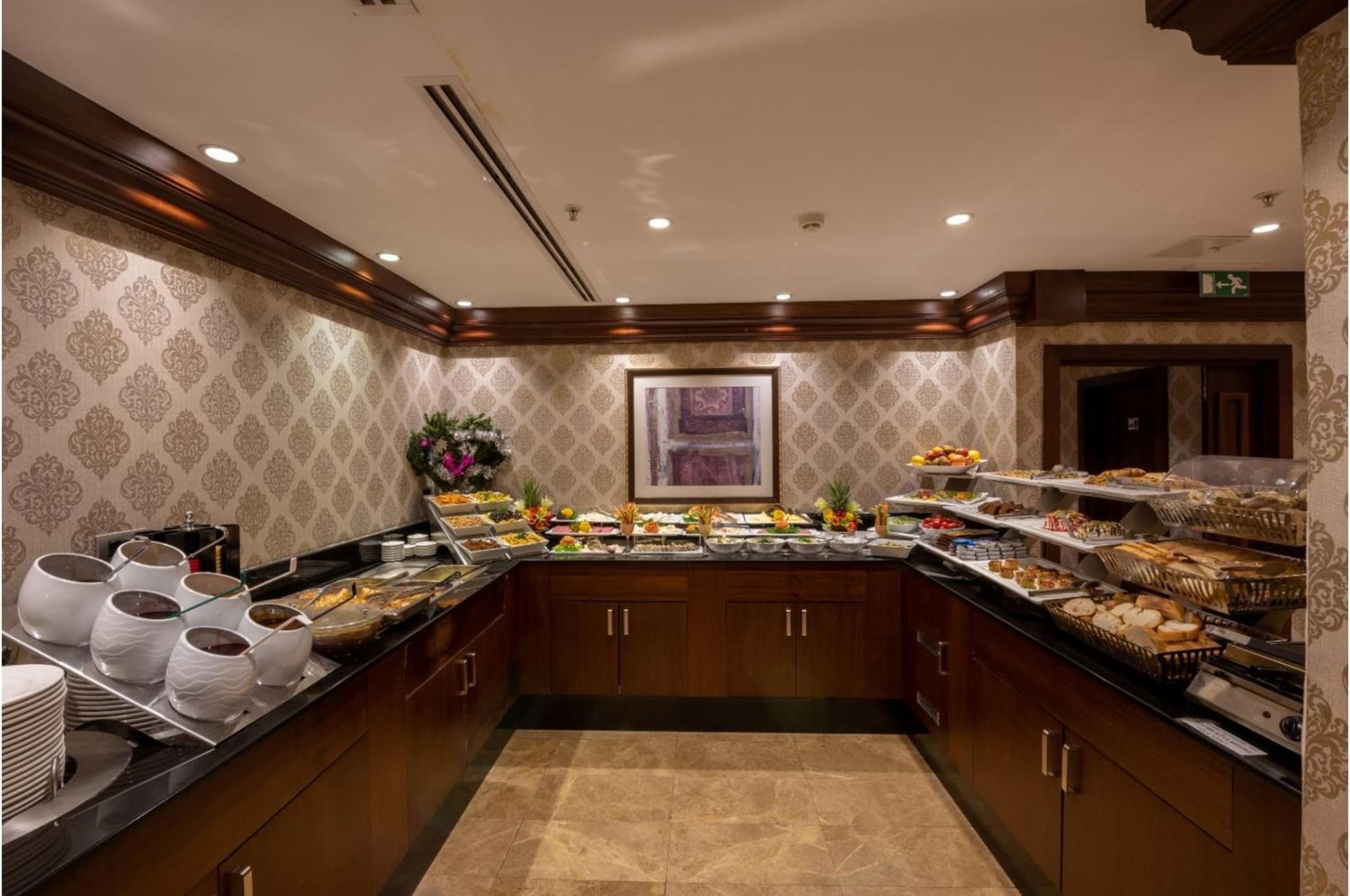 Crestium Taksim Prive & Spa - Image 3