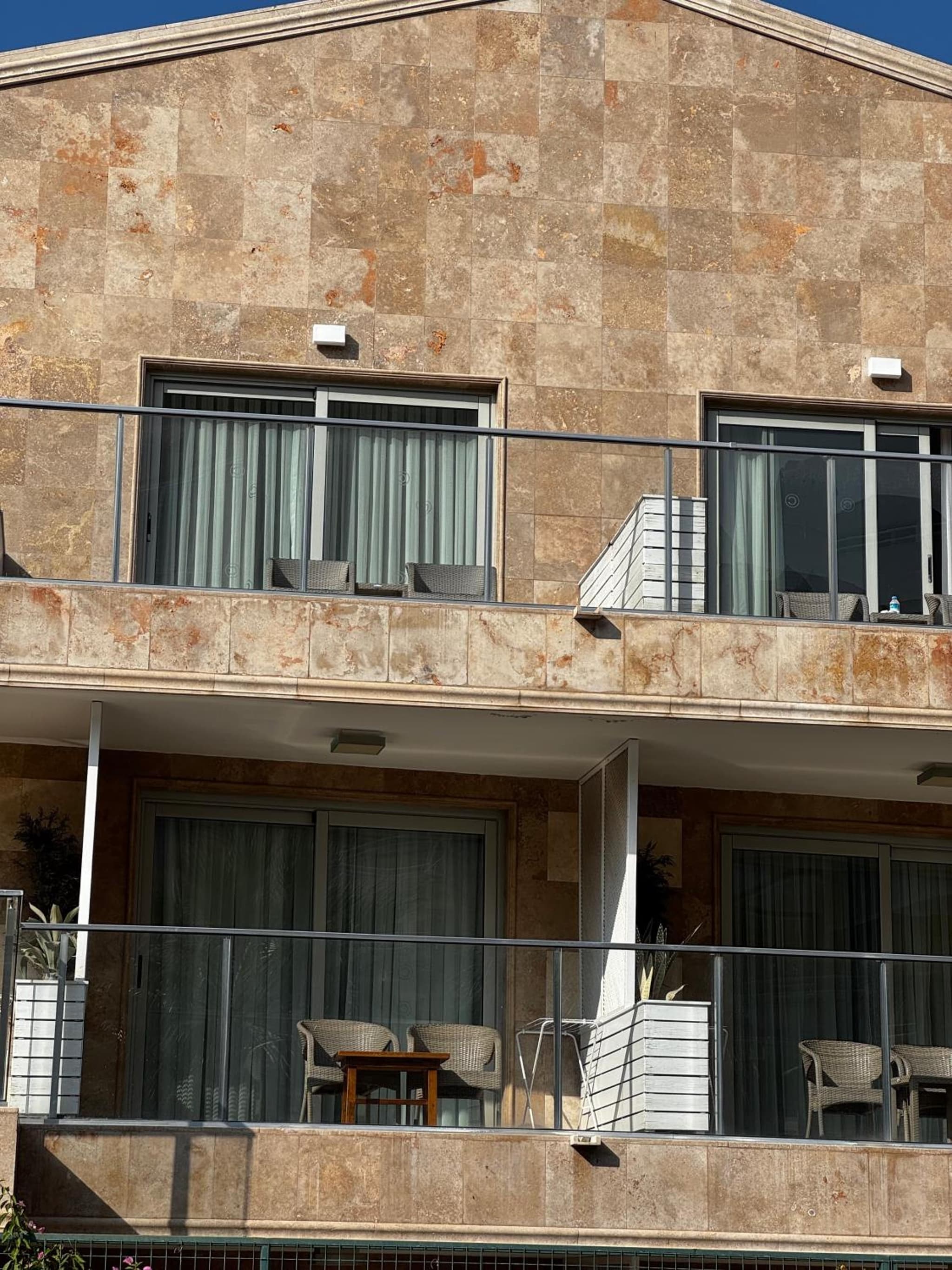 Charisma De Luxe Hotel - Image 4