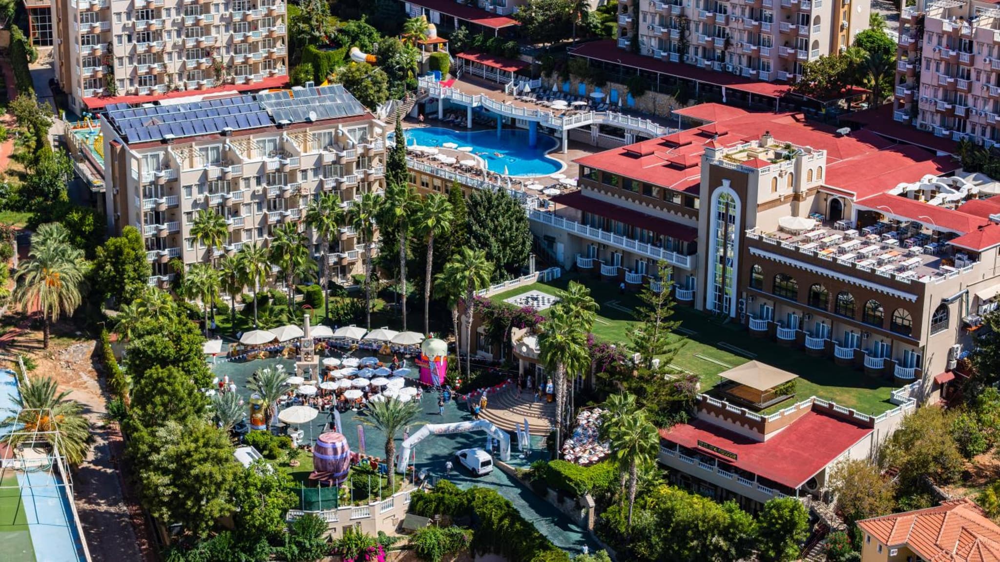 Club Paradiso Hotel & Resort - Image 1