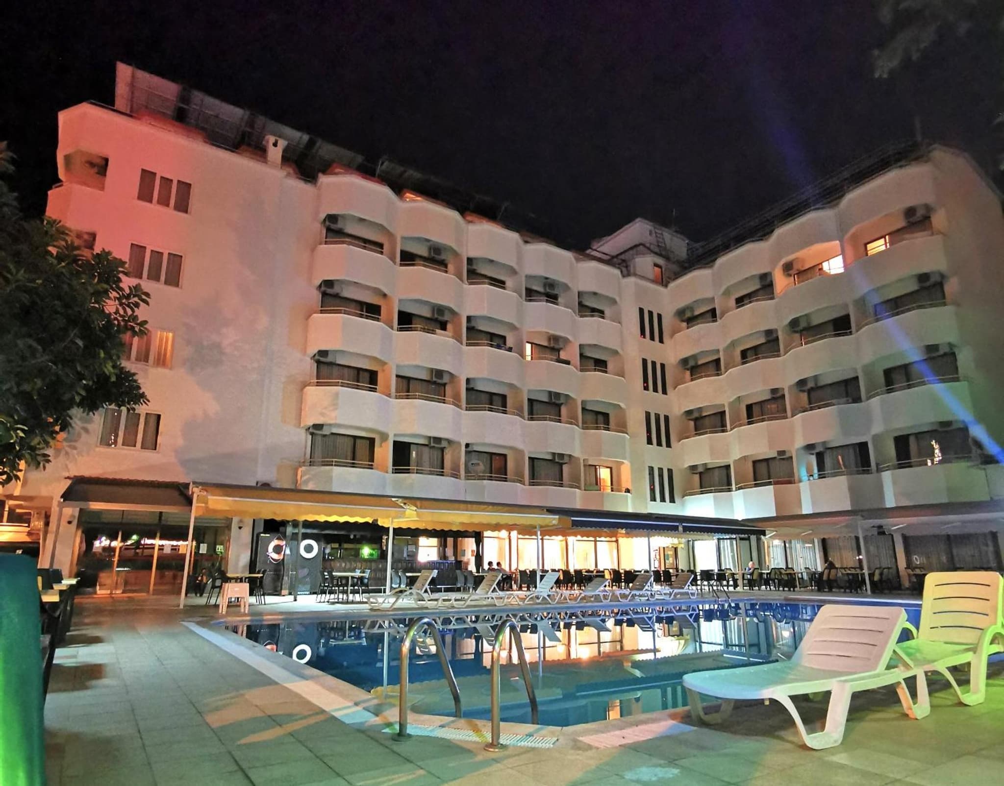 Intermar Hotel - Image 1
