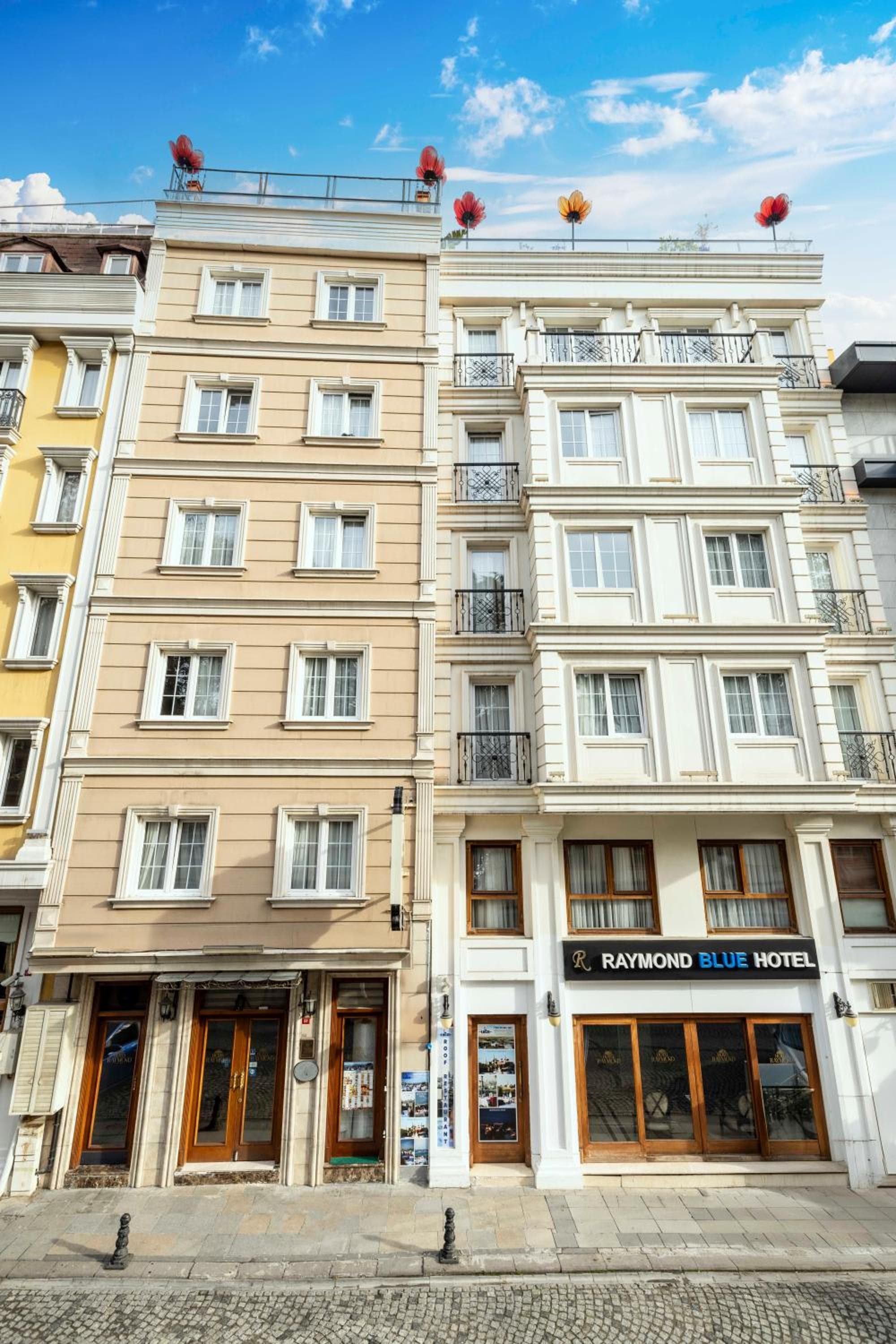 Raymond Hotel Old City - Image 3