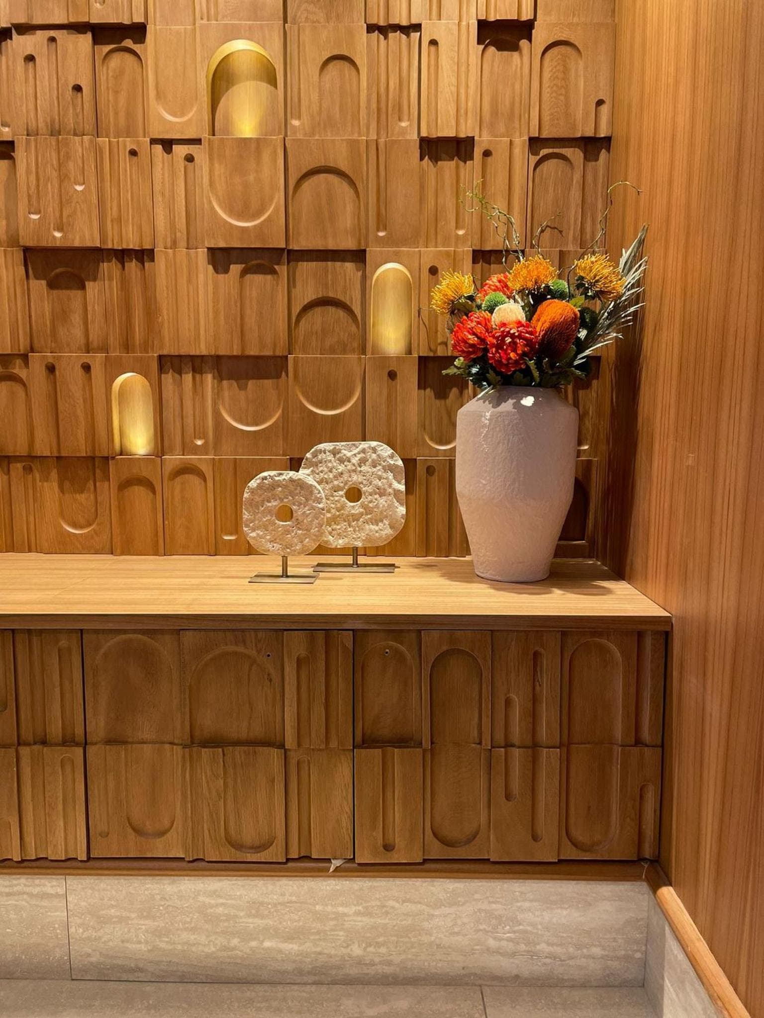 Housez Suites & Apartments Special Class - Image 2