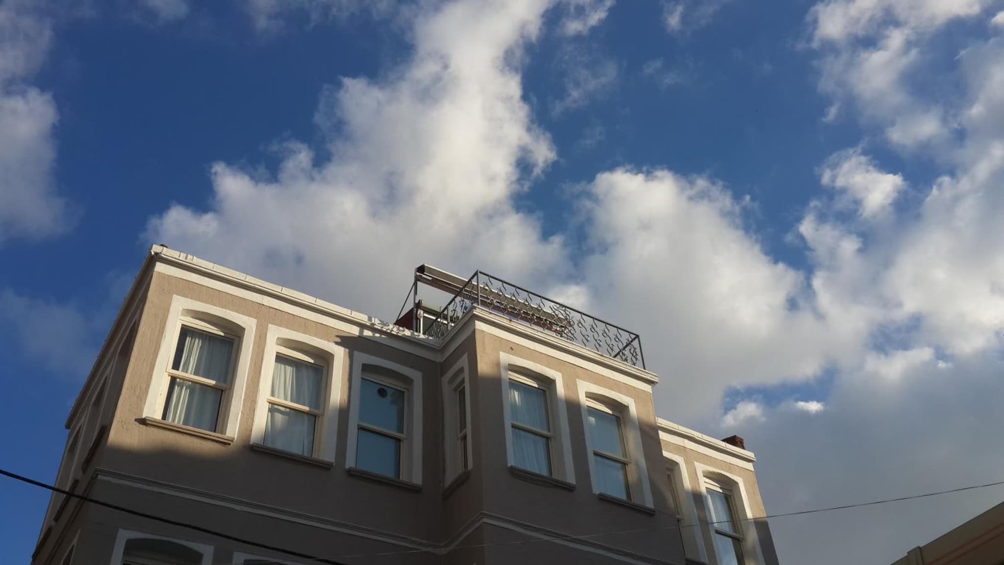 Loka Suites - Image 1