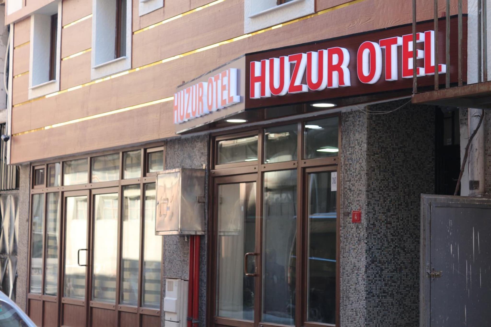 Beyoğlu Huzur Otel - Image 1