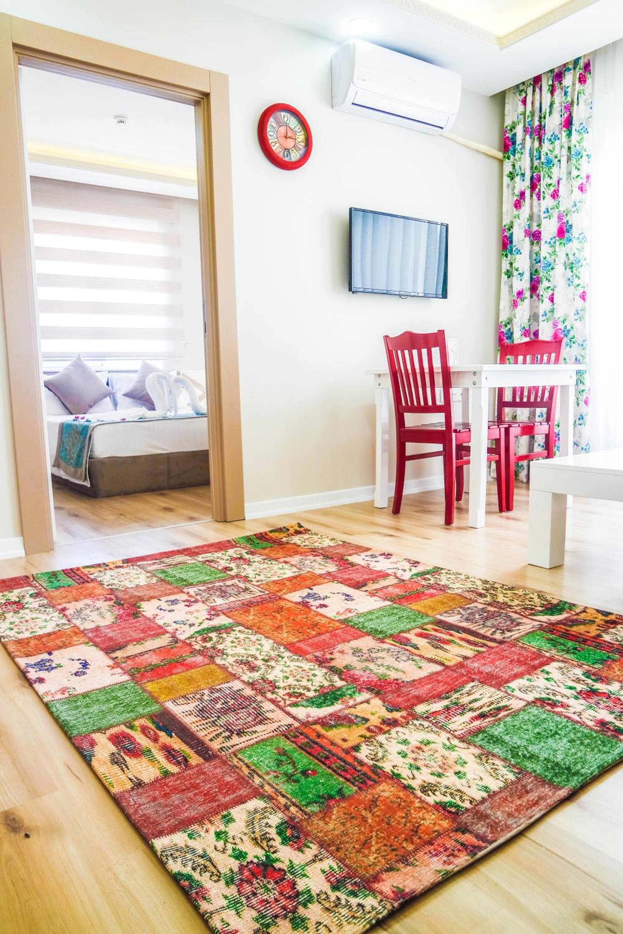 Ale Apartments Hotel - Image 3