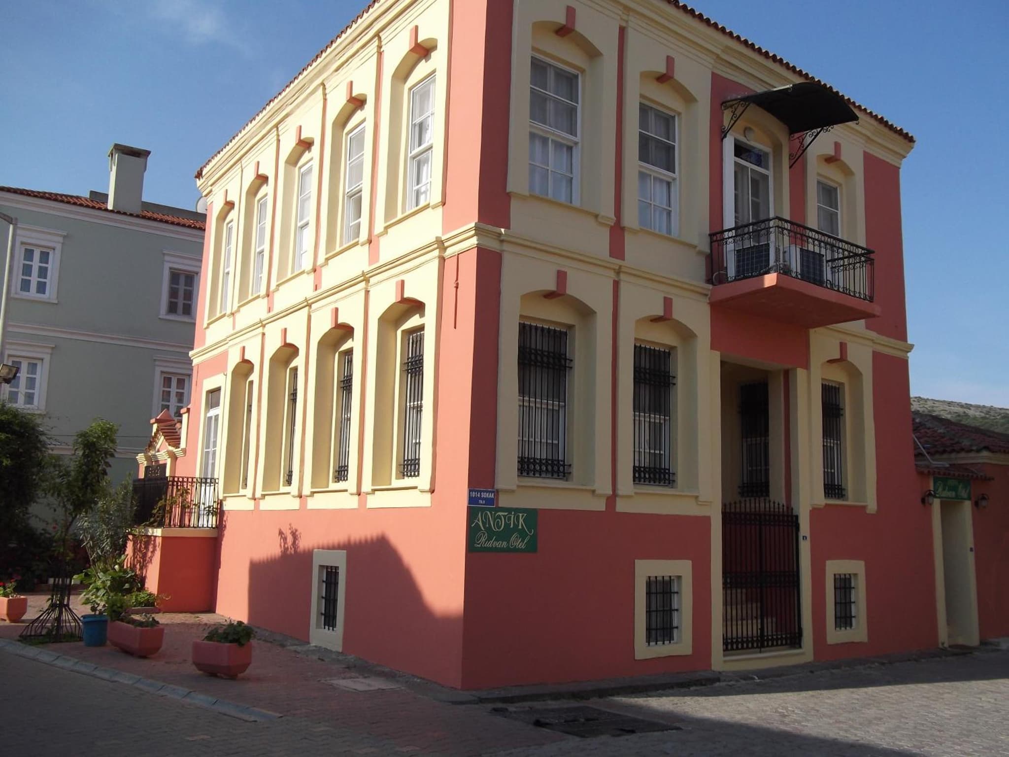 Antik Ridvan Hotel - Image 1