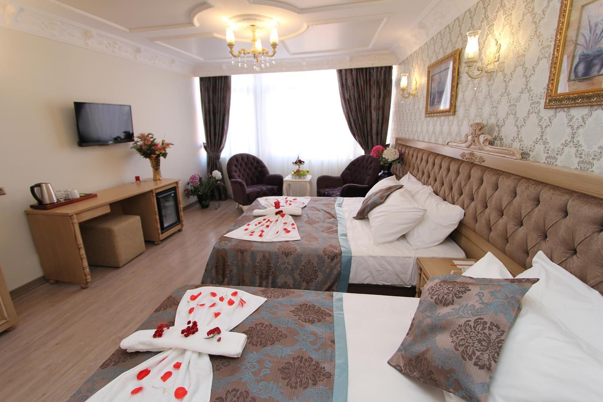 Apple Tree Otel - Image 1