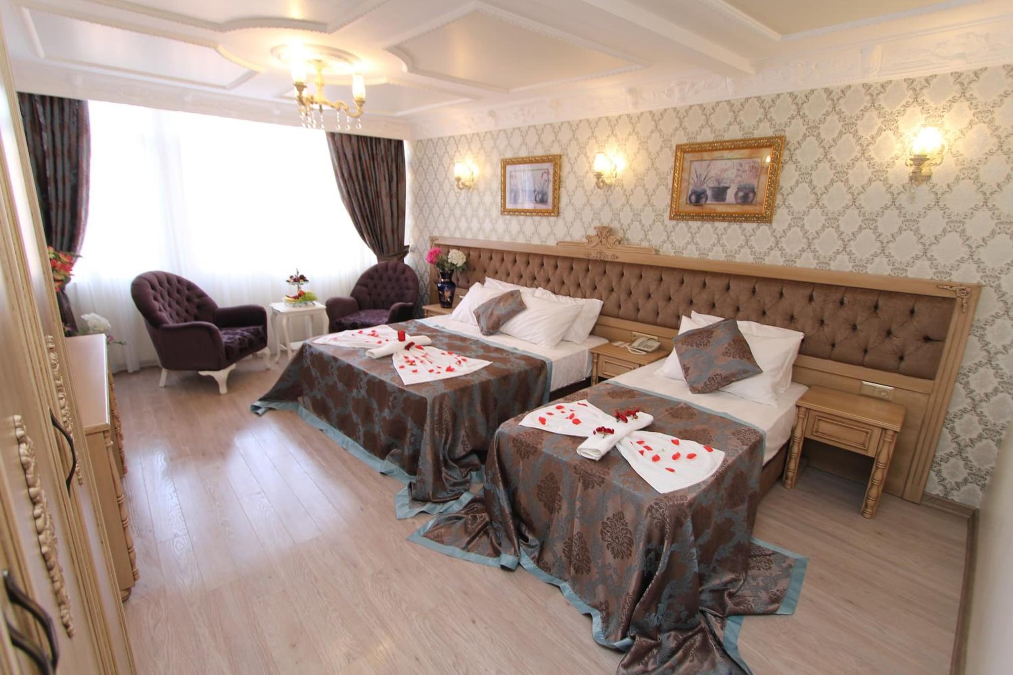 Apple Tree Otel - Image 2