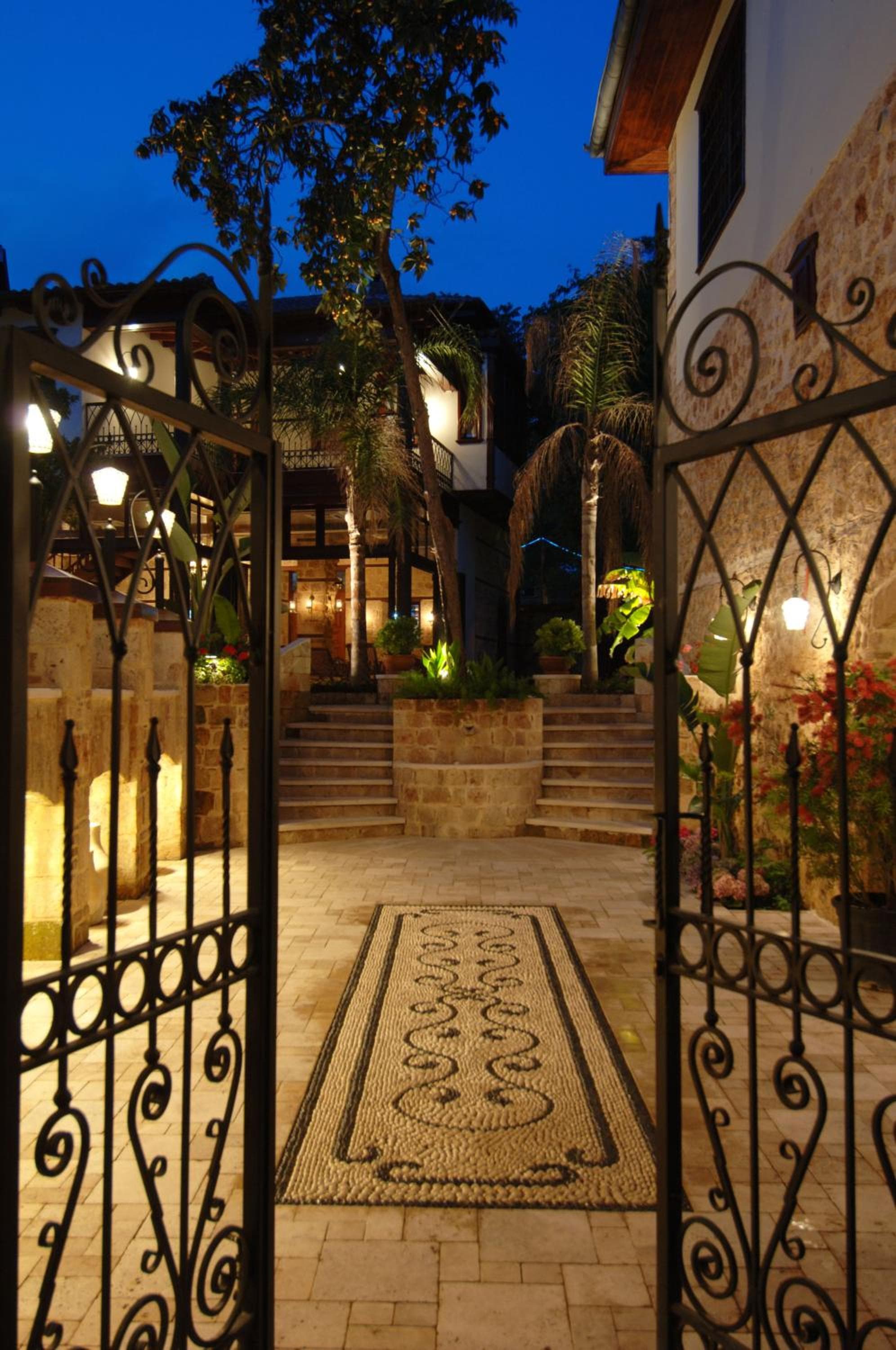 Tuvana Hotel - Image 1