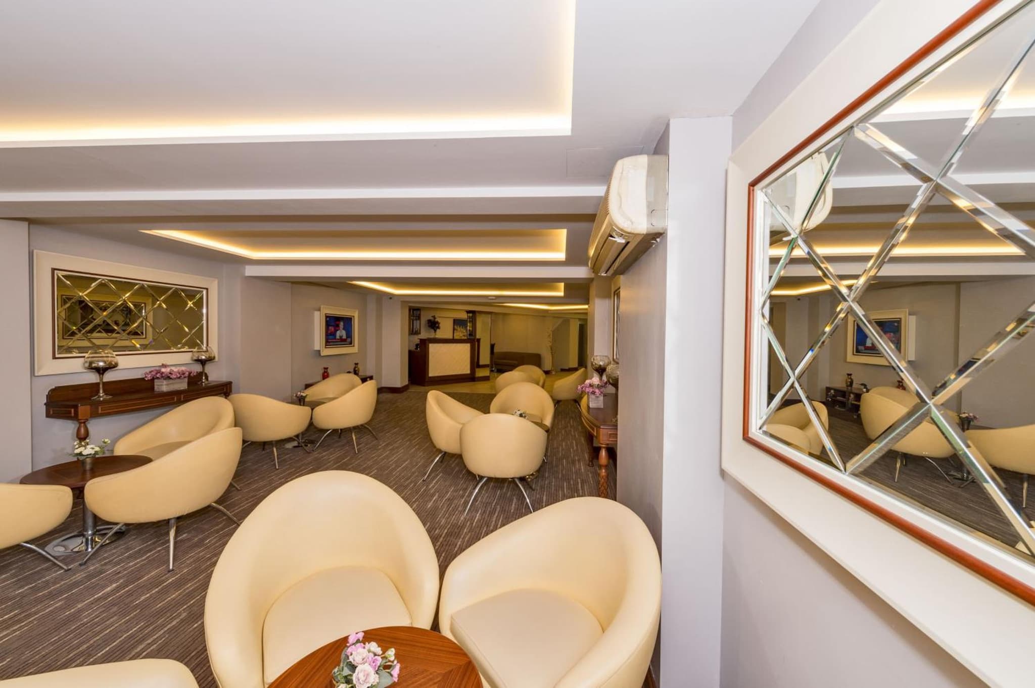 Bergama Hotel - Image 1