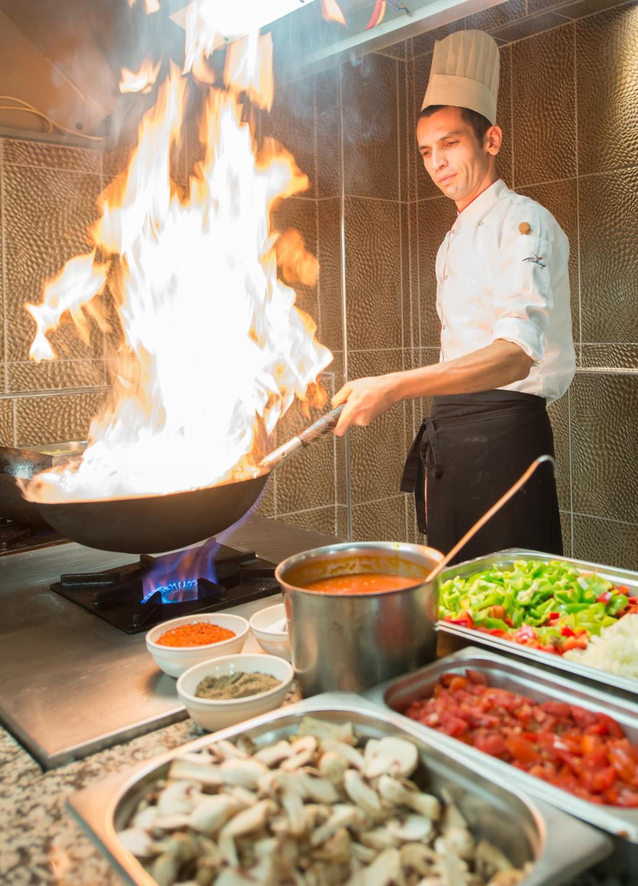 Adonis Otel - Image 2