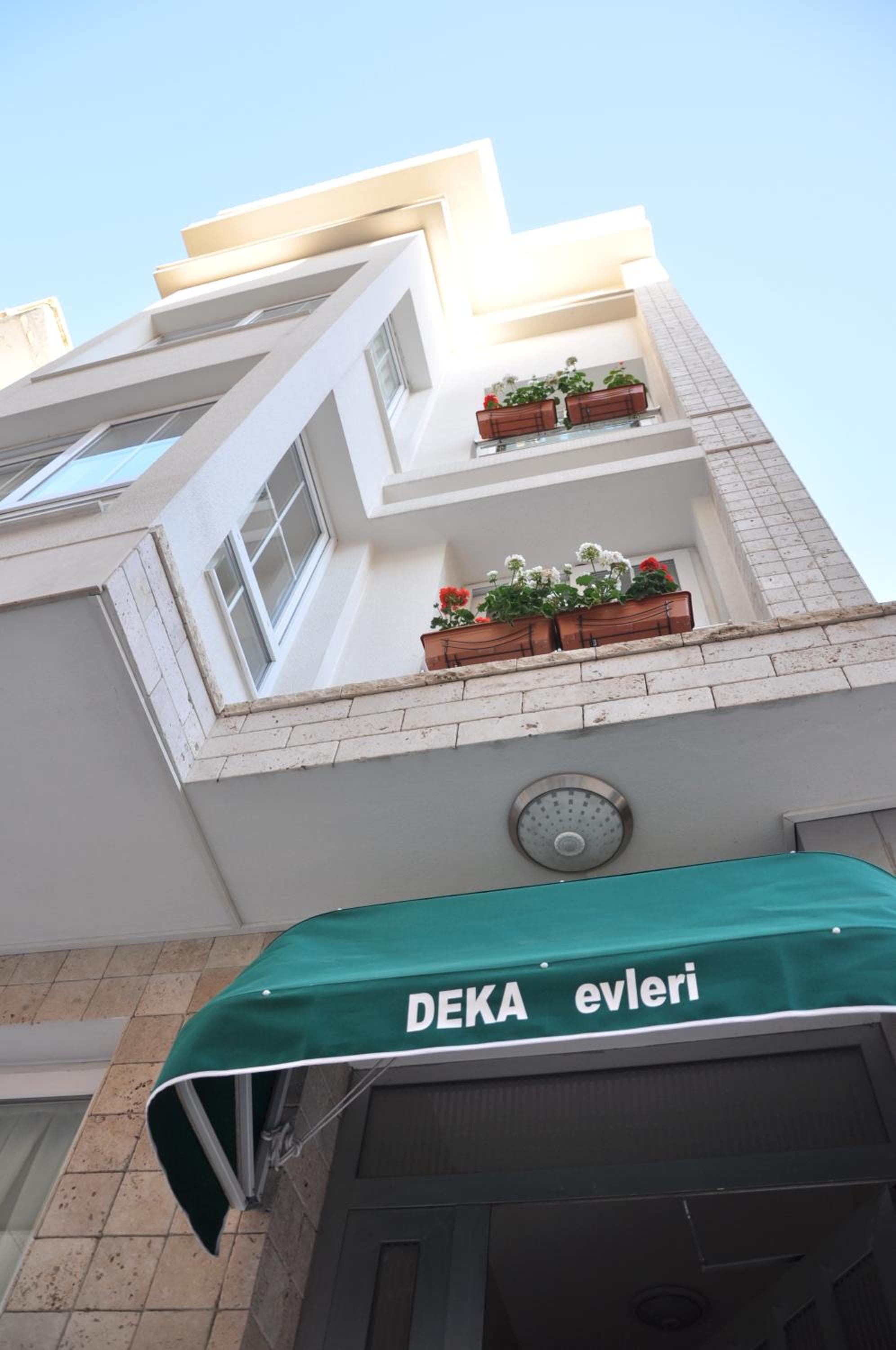 Deka Evleri - Image 1