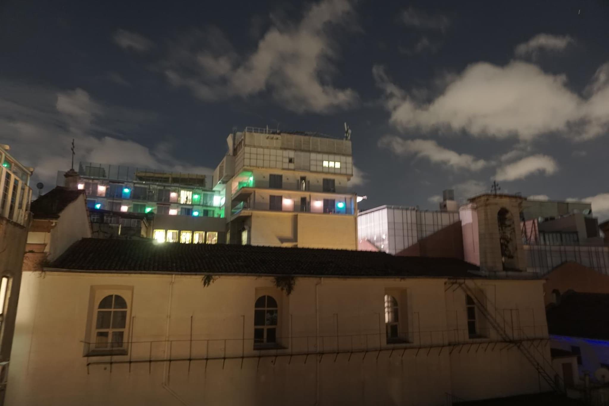 Chillout Lya Yurt & Lounge - Image 1