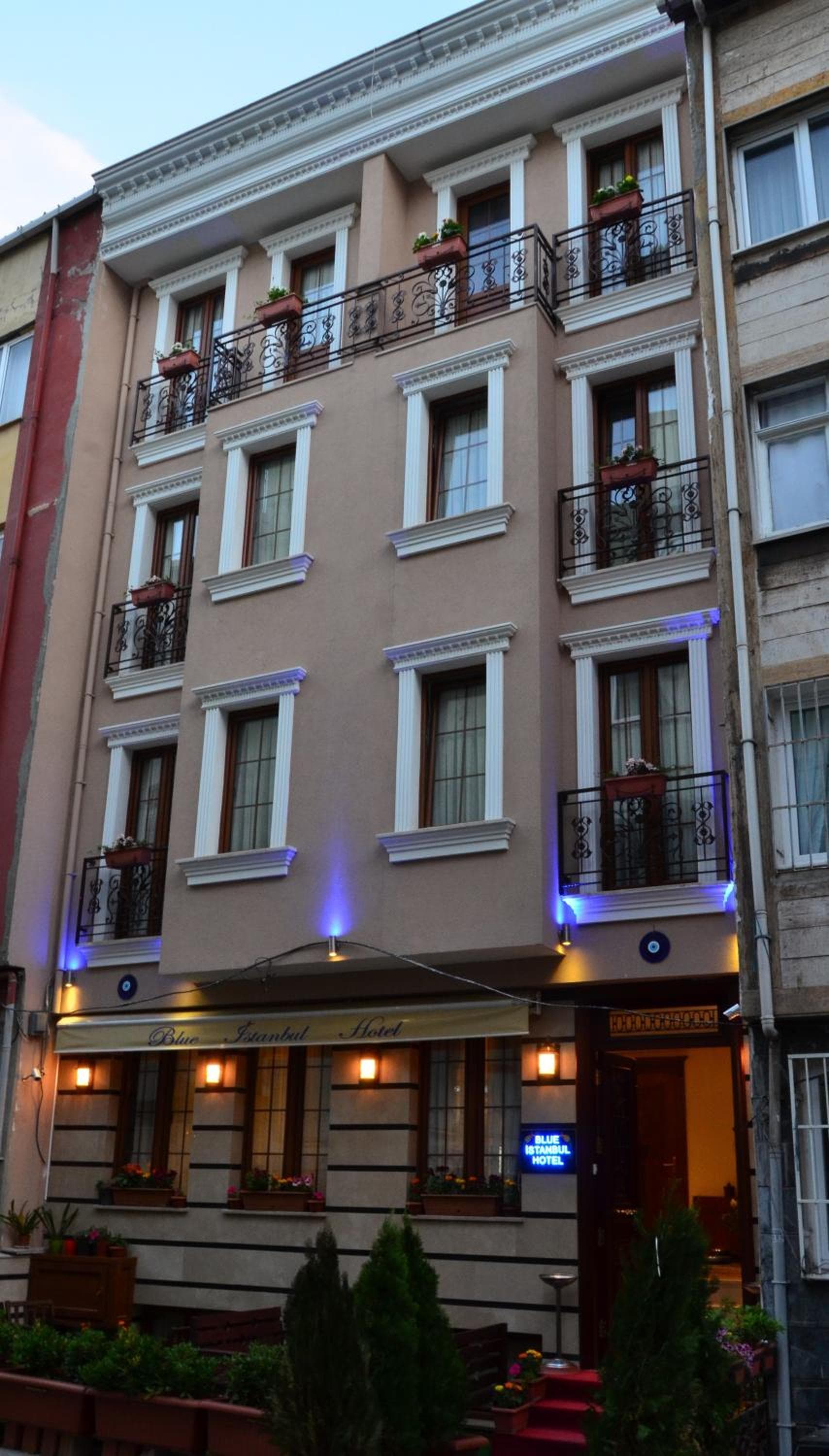 Blue Istanbul Hotel - Image 1
