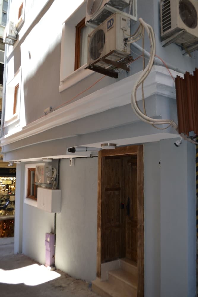 The Peraport Otel - Image 1