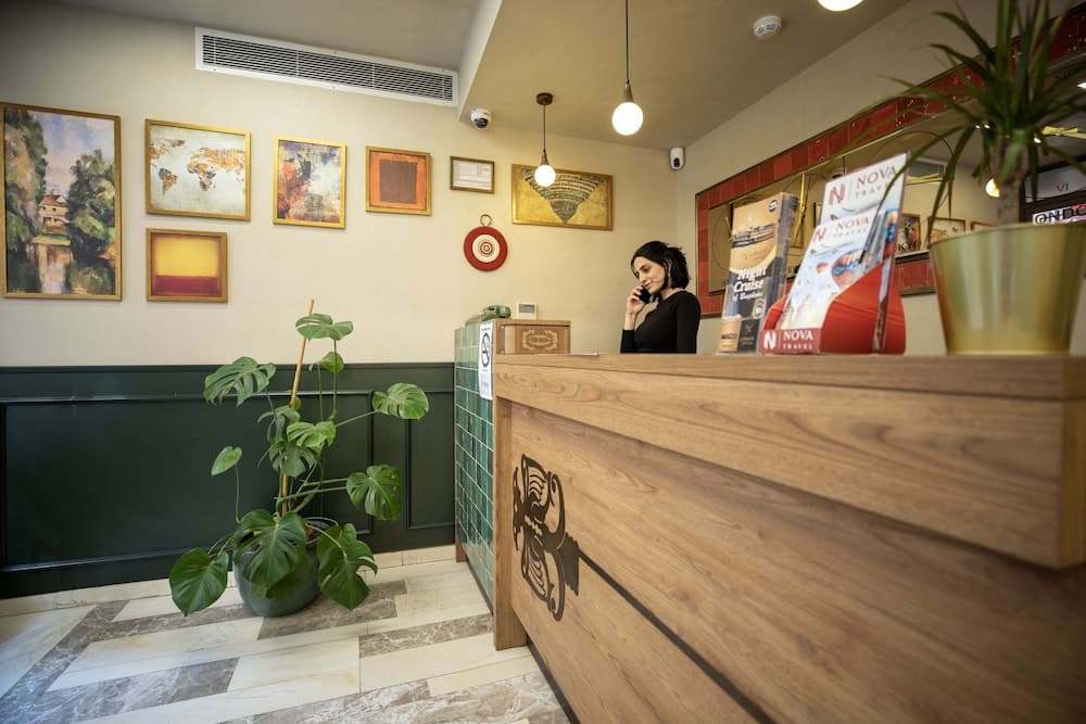 21 Rooms Hotel - Image 3