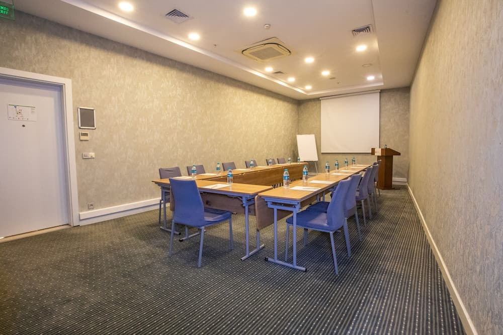 Ramada Encore by Wyndham İstanbul Kartal - Image 3