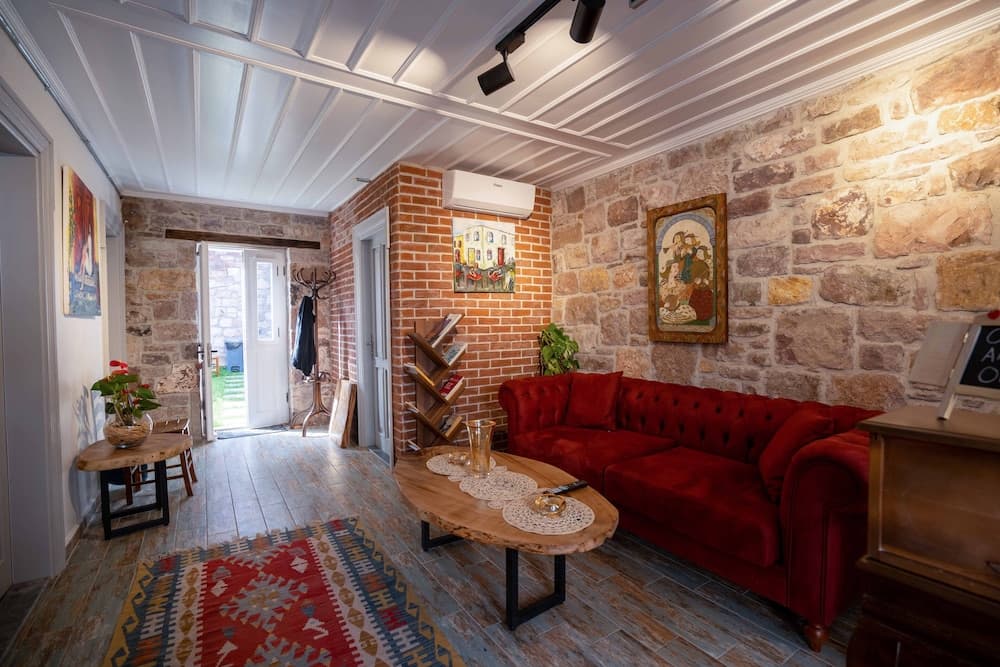 Cunda Alesta Otel - Image 3