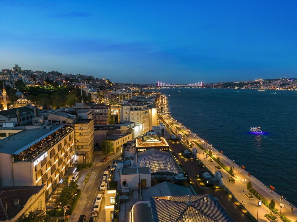 Novotel İstanbul Boğazı - Image 1