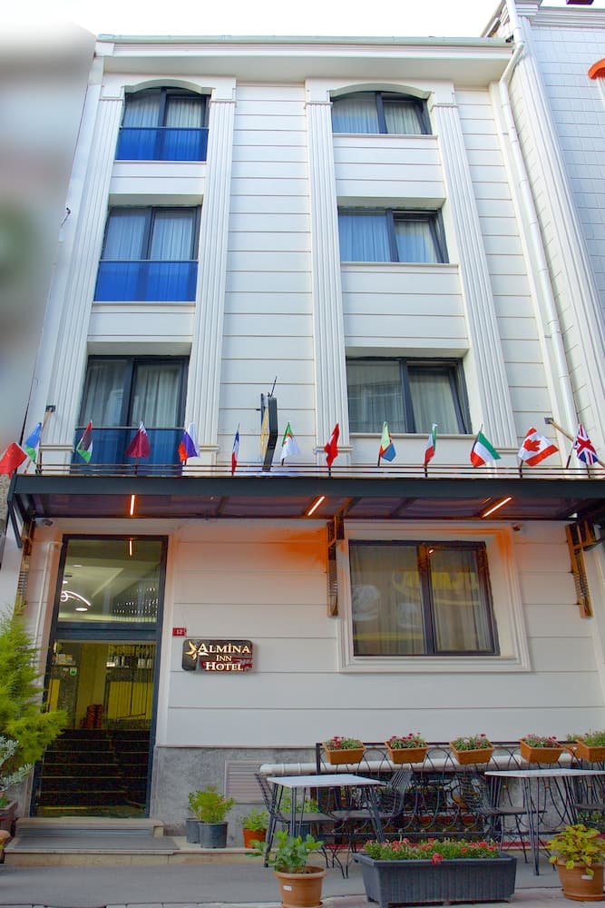 Almina Inn Otel - Image 1