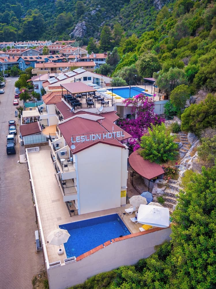 LESLION OTEL TURUNC - Image 1