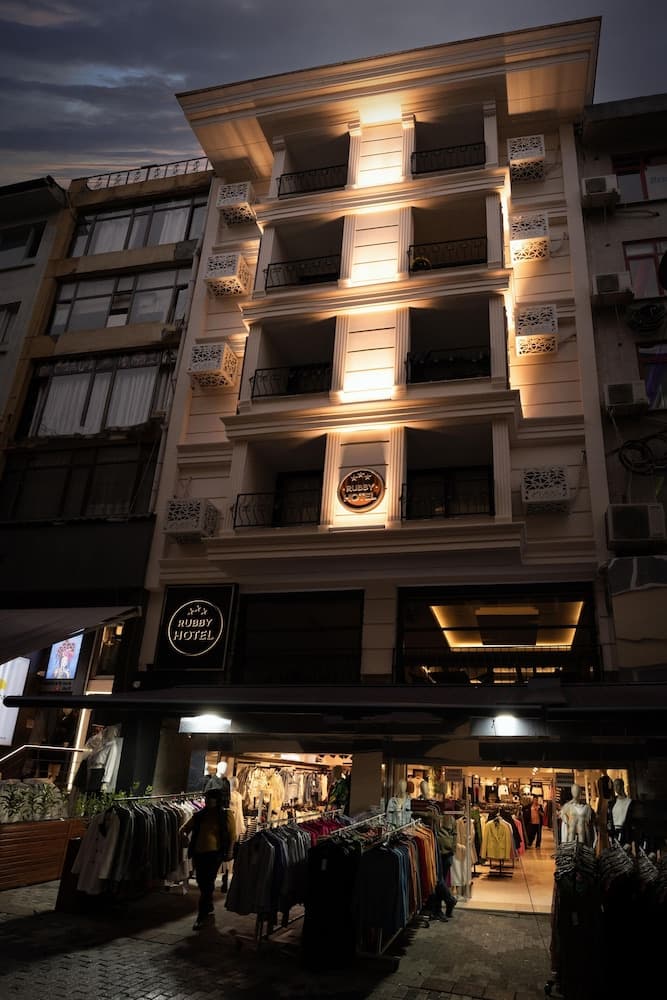 Rubby Hotel Kadıköy - Image 1
