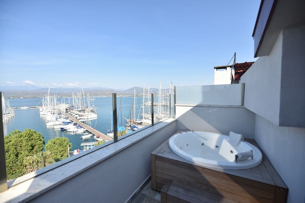 La Farine Hotel - Image 1